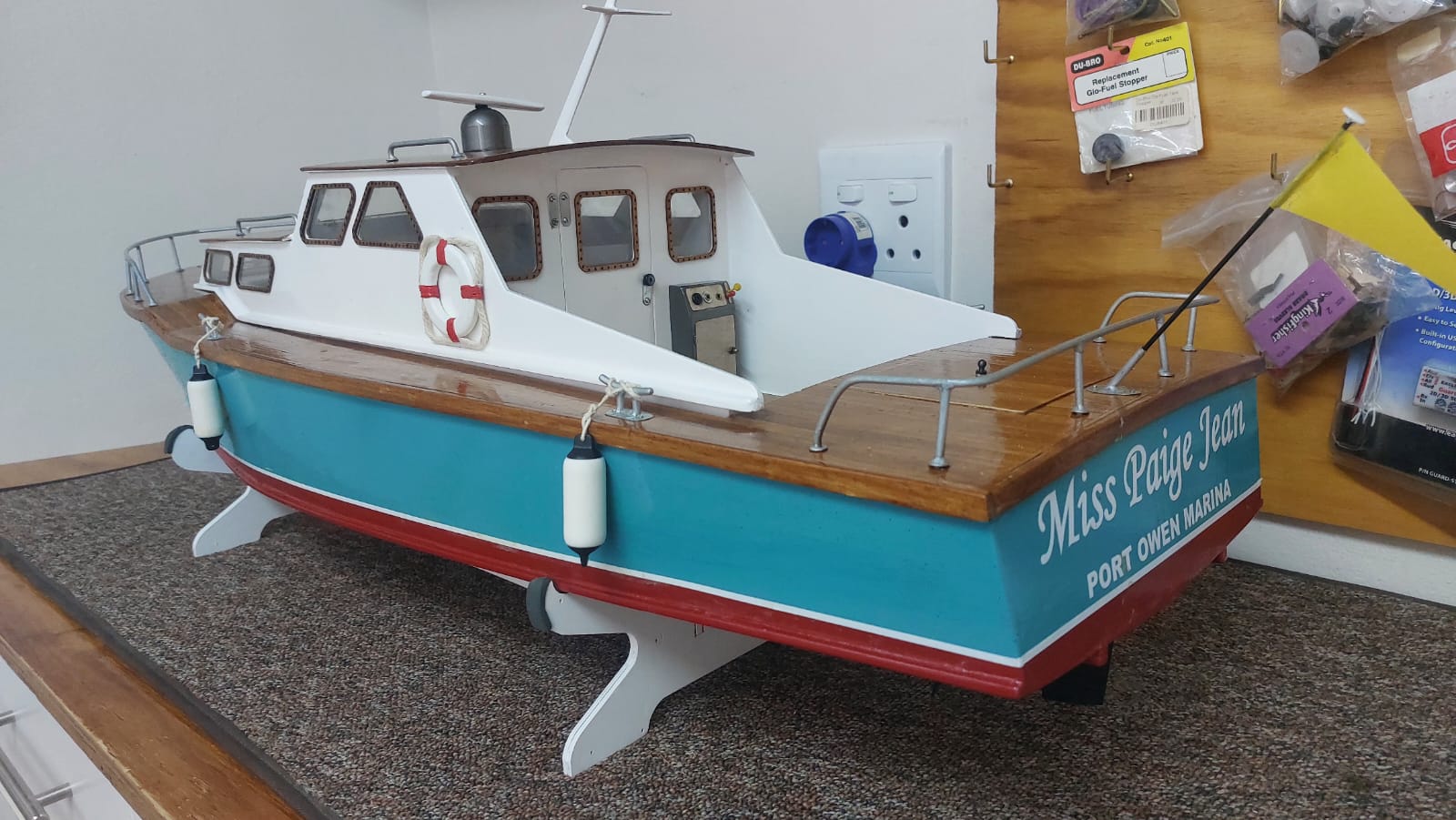 Varlocity Laser & Models. 'Alice' - 1:10 Scale RC Wooden Yacht Kit